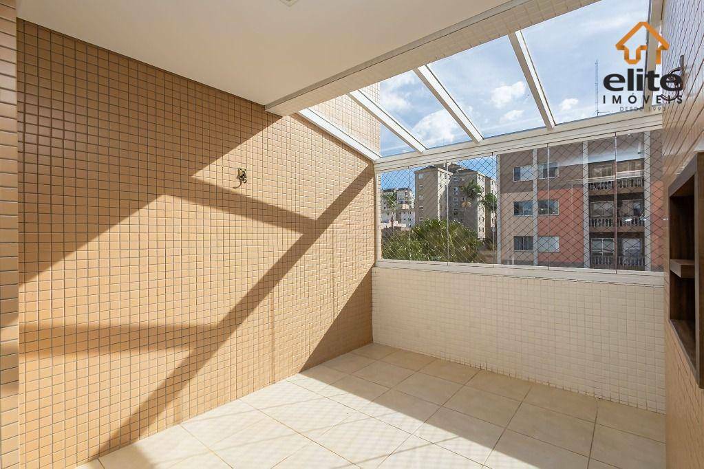 Apartamento para alugar com 3 quartos, 151m² - Foto 20
