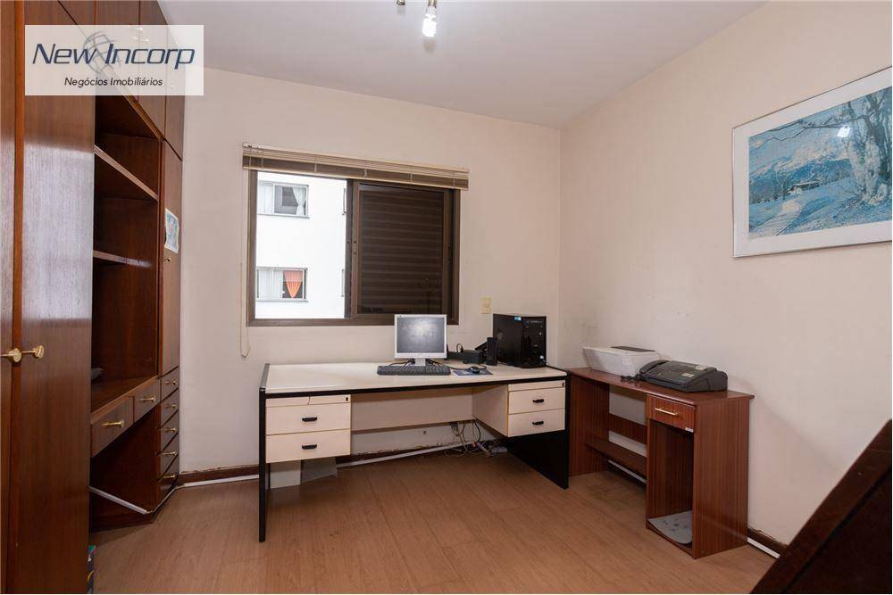 Apartamento à venda com 4 quartos, 204m² - Foto 20