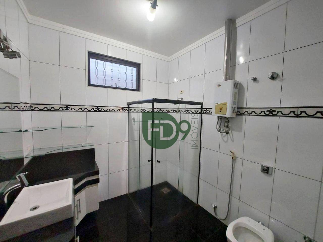 Casa à venda com 3 quartos, 272m² - Foto 14