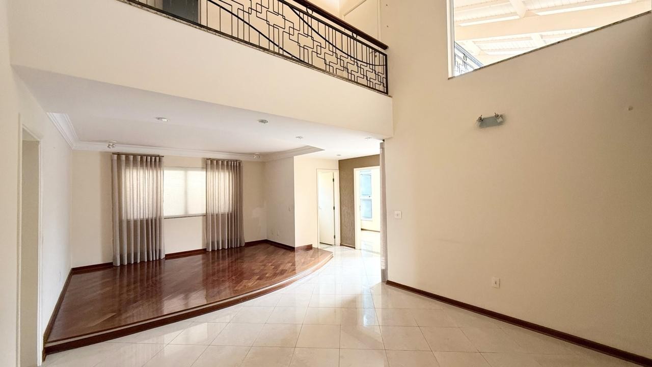 Casa para alugar com 3 quartos, 357m² - Foto 24