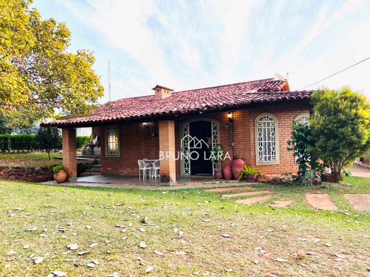 Casa de Condomínio à venda com 3 quartos, 250m² - Foto 2