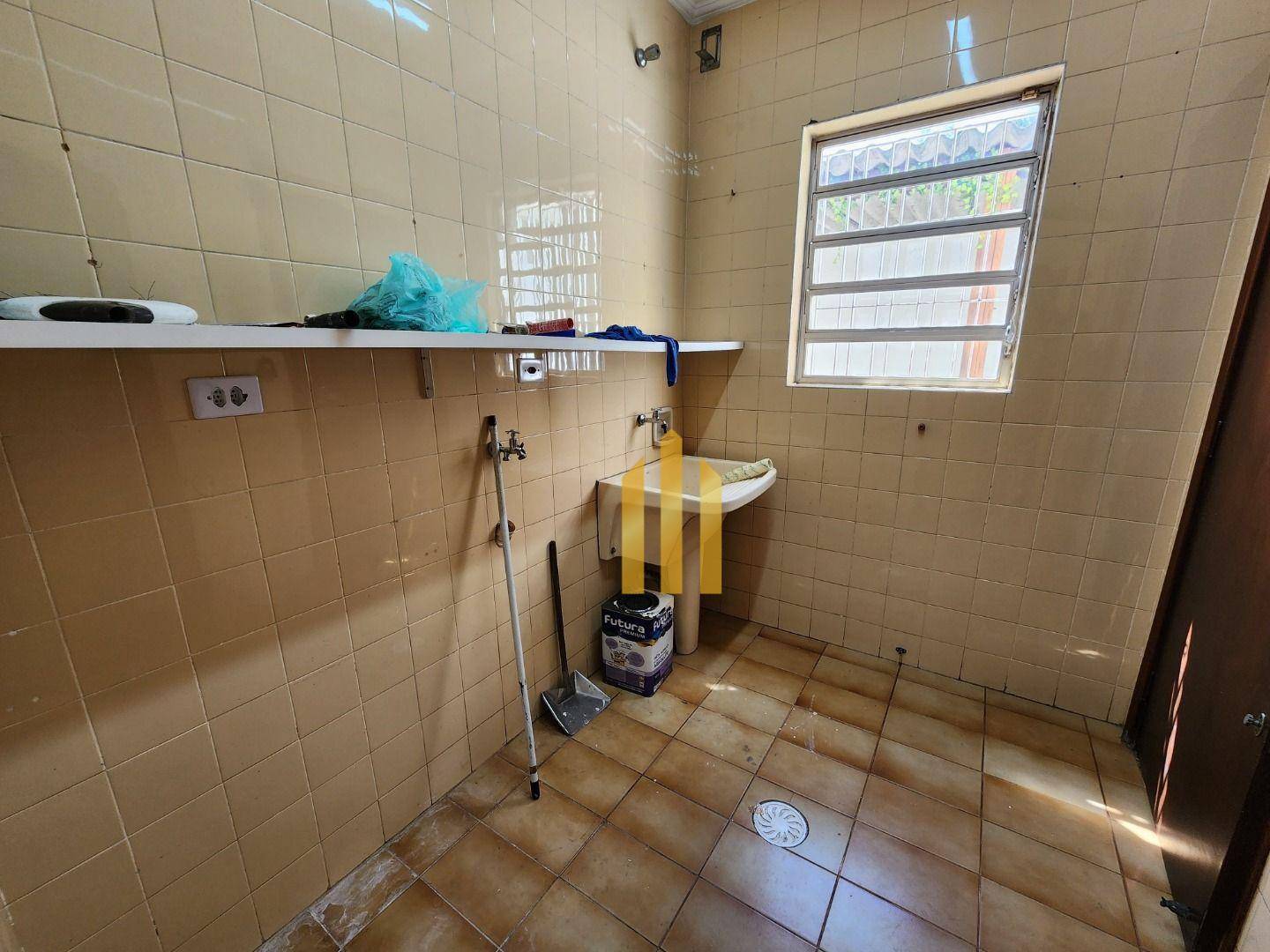 Sobrado à venda e aluguel com 4 quartos, 172m² - Foto 43