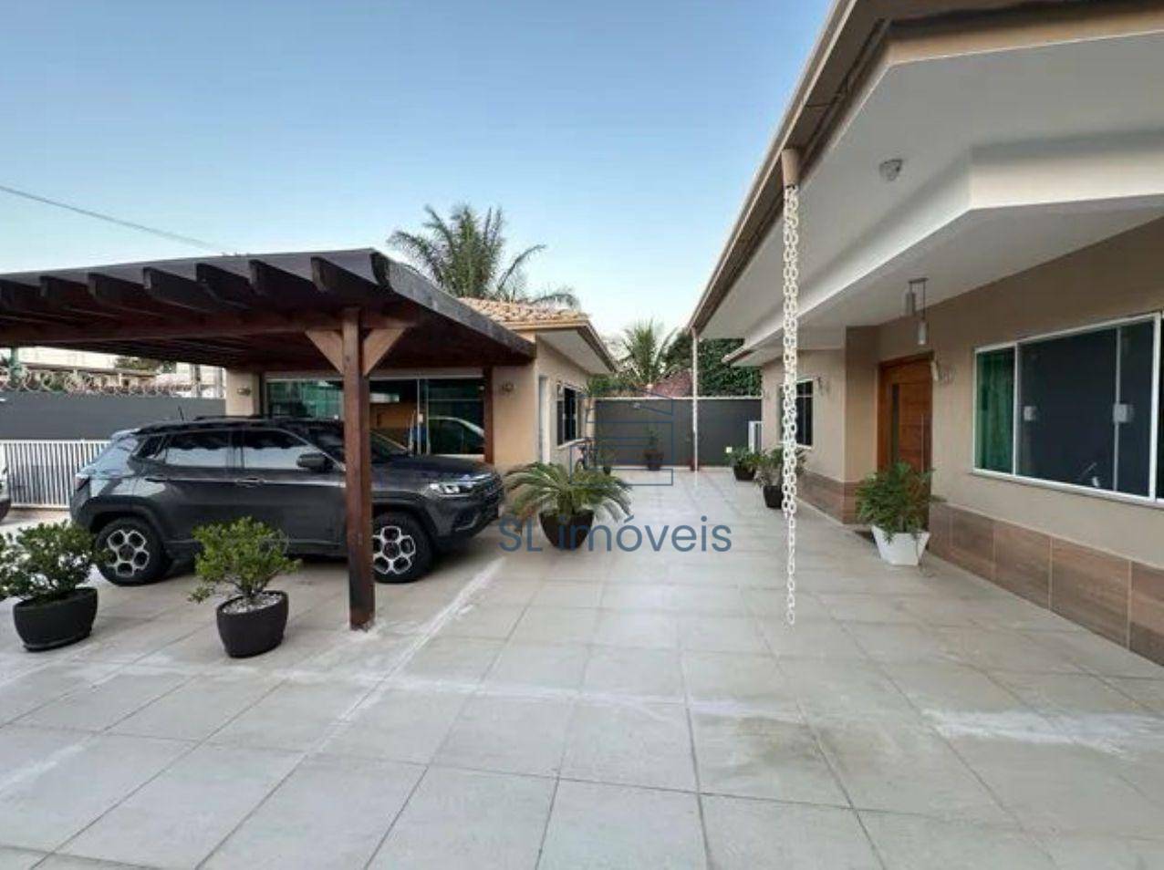 Casa à venda com 4 quartos, 320m² - Foto 2