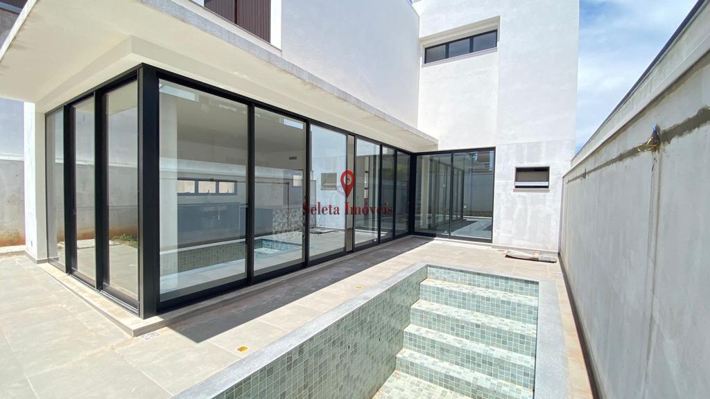 Casa à venda com 5 quartos, 298m² - Foto 8