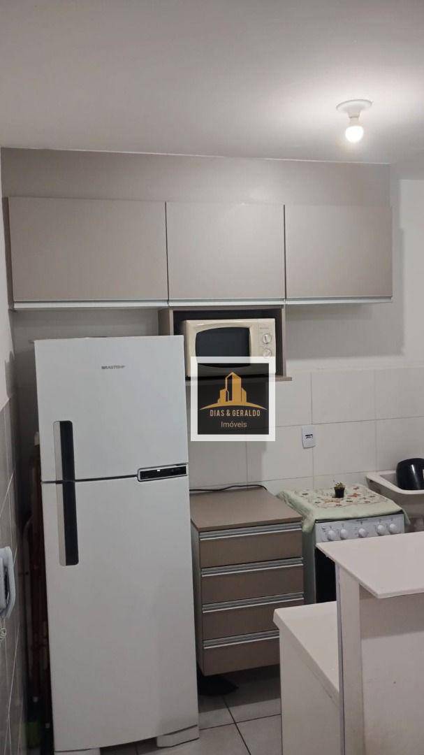 Apartamento à venda com 2 quartos, 38m² - Foto 8