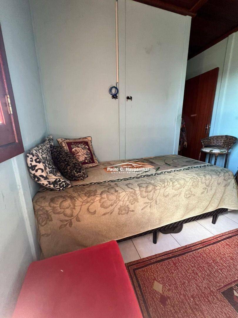 Casa à venda com 3 quartos, 70m² - Foto 6
