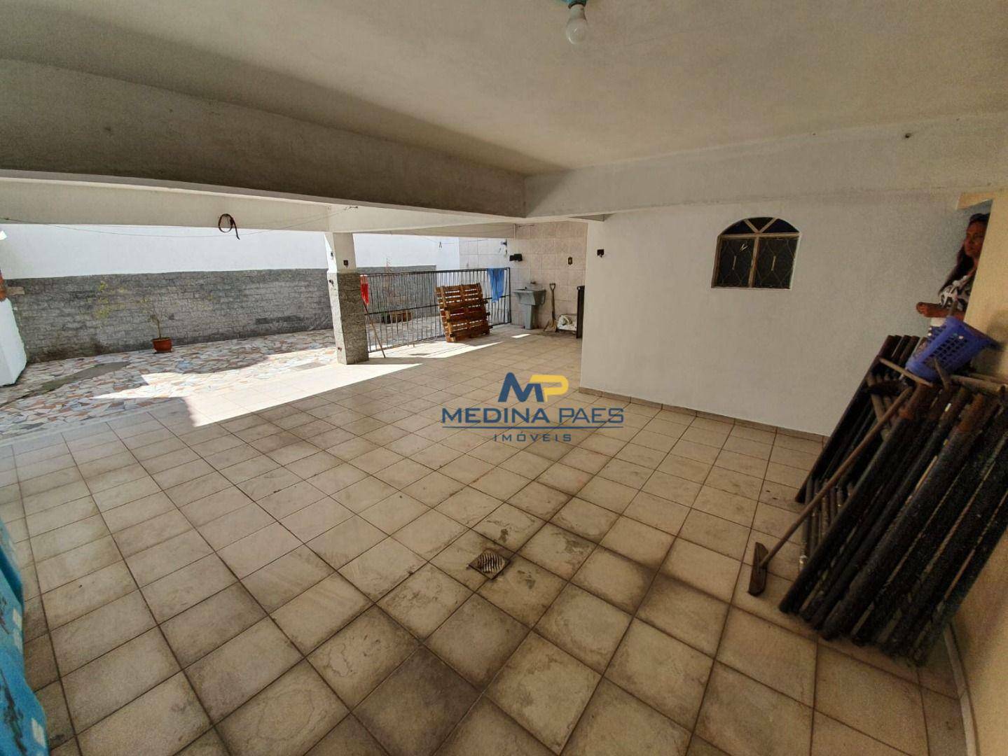 Casa à venda com 4 quartos, 360m² - Foto 27