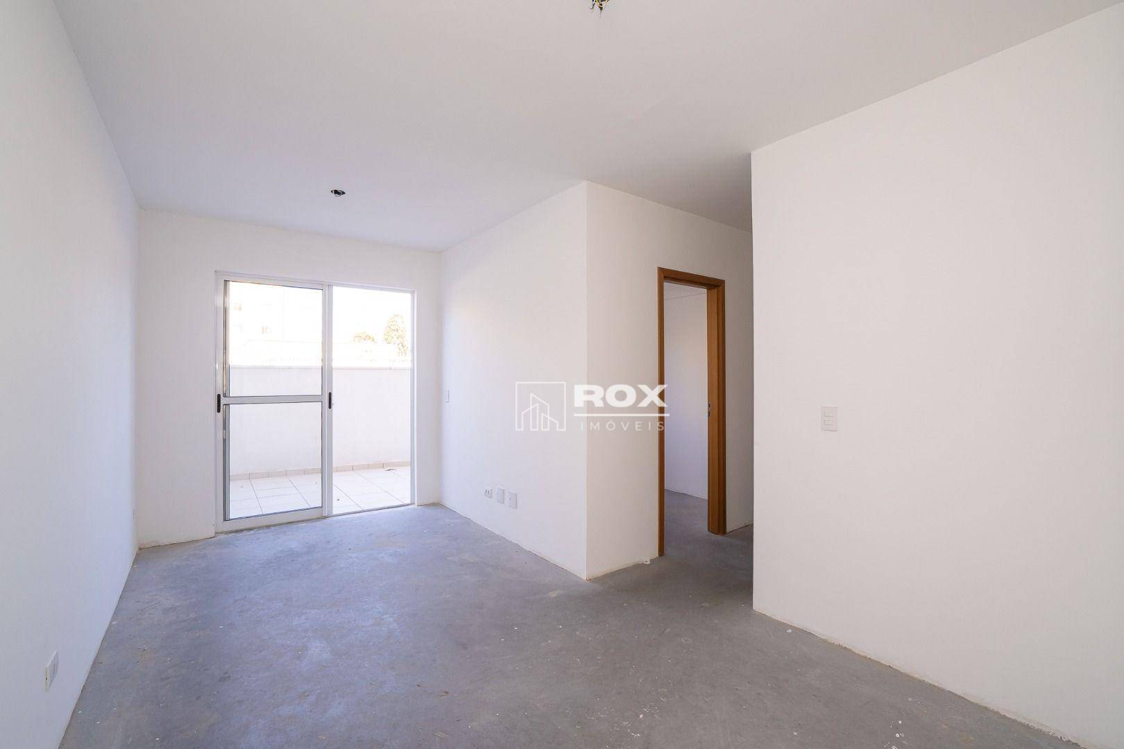 Apartamento à venda com 3 quartos, 61m² - Foto 2