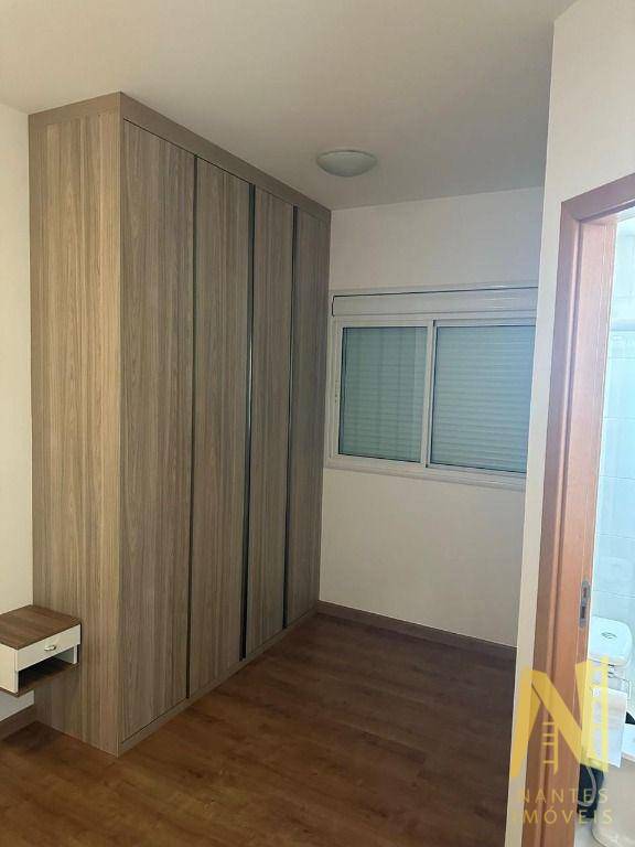 Apartamento à venda com 2 quartos, 69m² - Foto 13