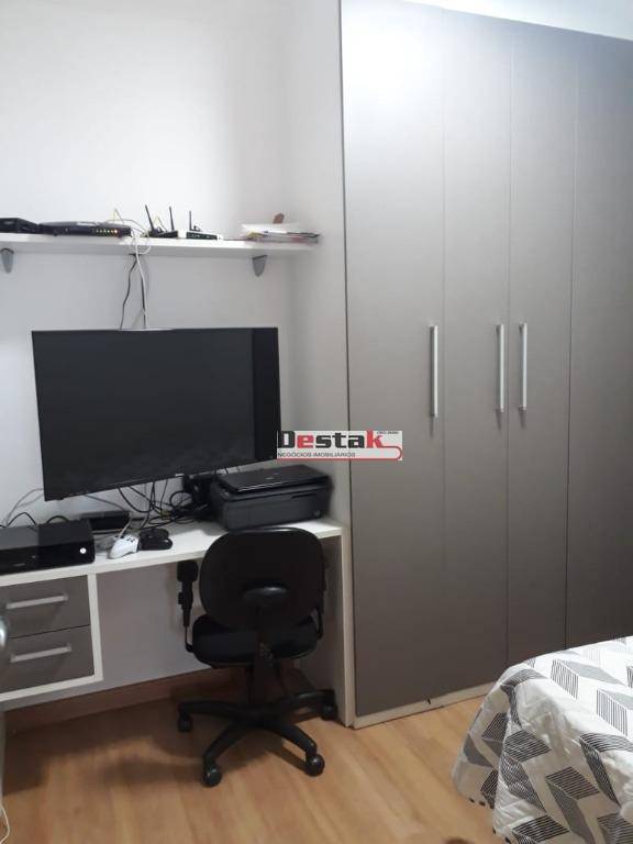 Apartamento à venda com 3 quartos, 80m² - Foto 18