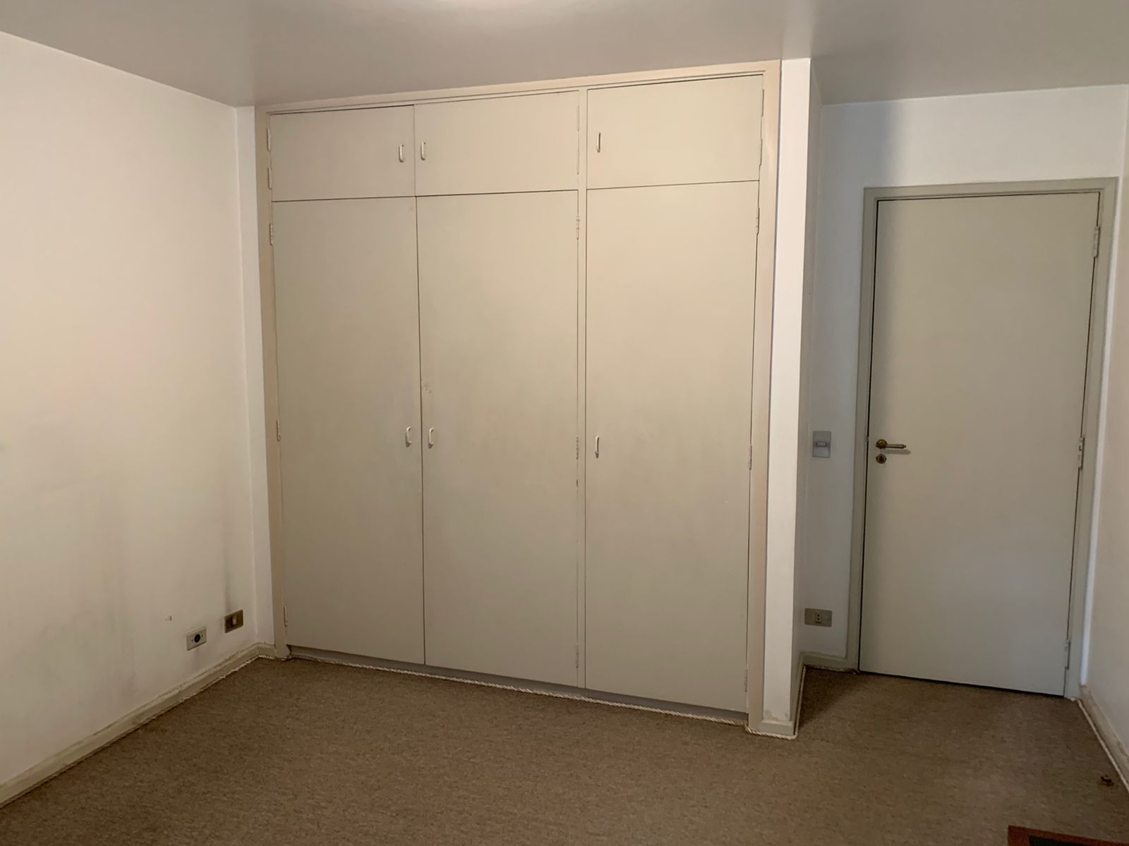 Apartamento à venda com 3 quartos, 185m² - Foto 7