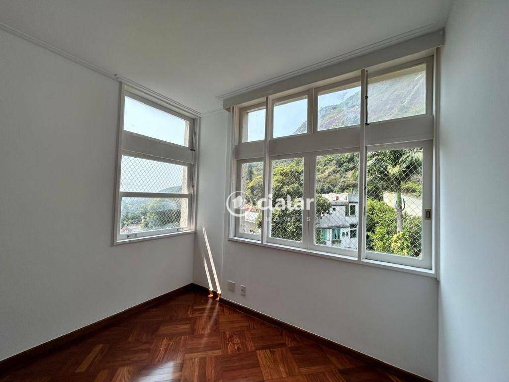 Apartamento à venda com 4 quartos, 152m² - Foto 11