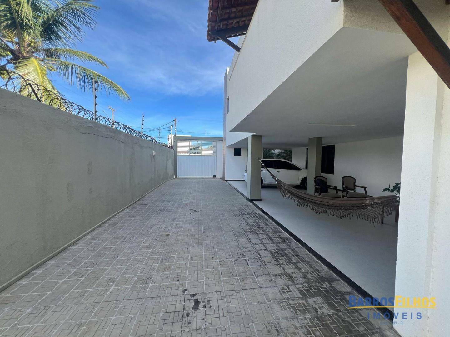 Casa à venda com 8 quartos, 620m² - Foto 40