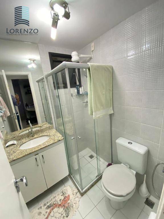 Apartamento à venda com 2 quartos, 70m² - Foto 8