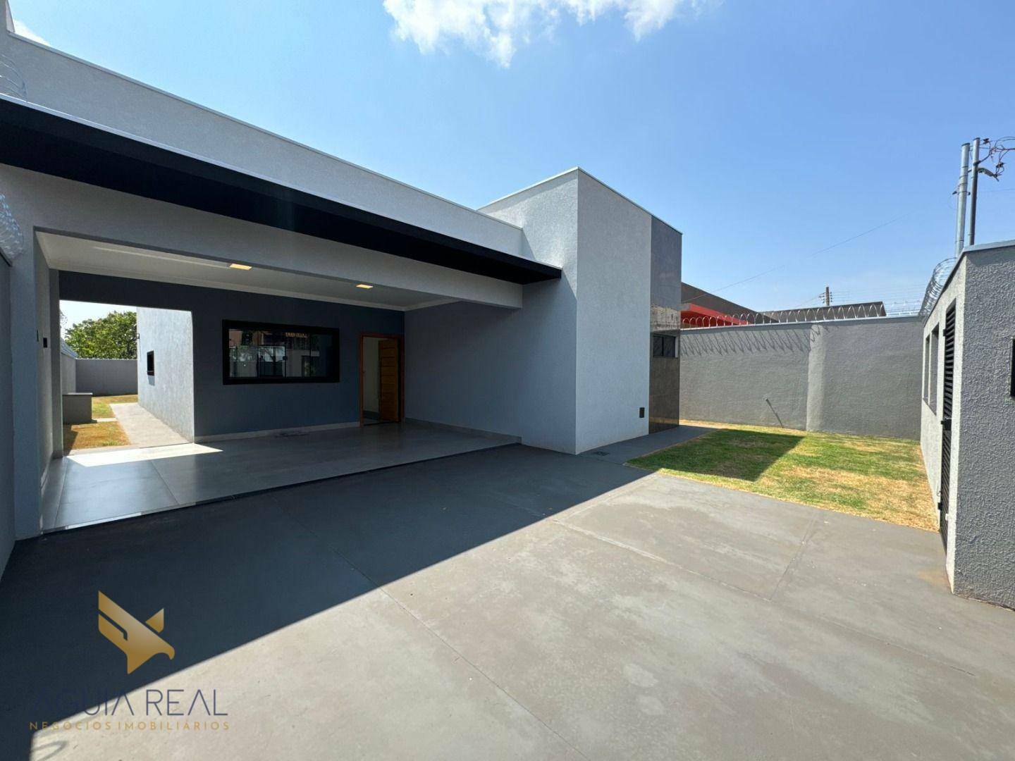 Casa à venda com 3 quartos, 150m² - Foto 3