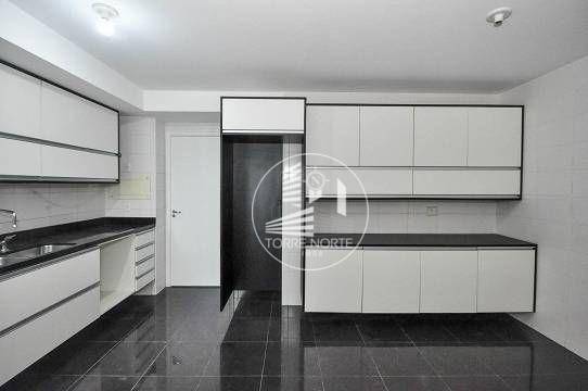 Apartamento à venda com 3 quartos, 176m² - Foto 47