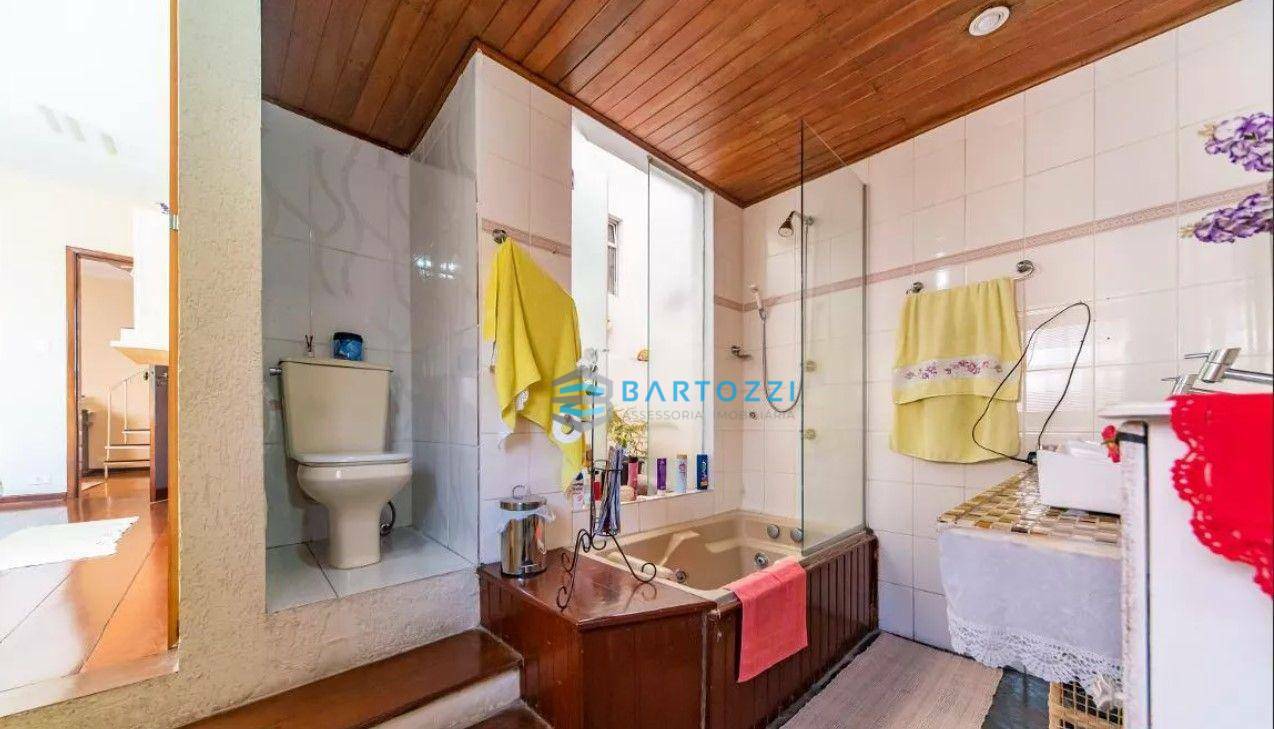 Casa à venda com 3 quartos, 260M2 - Foto 34