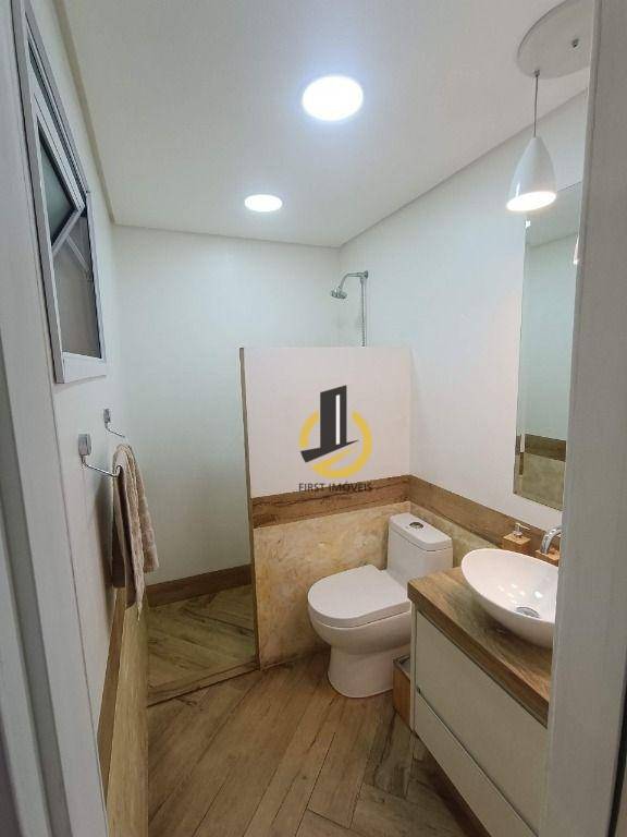 Sobrado à venda com 2 quartos, 250m² - Foto 12