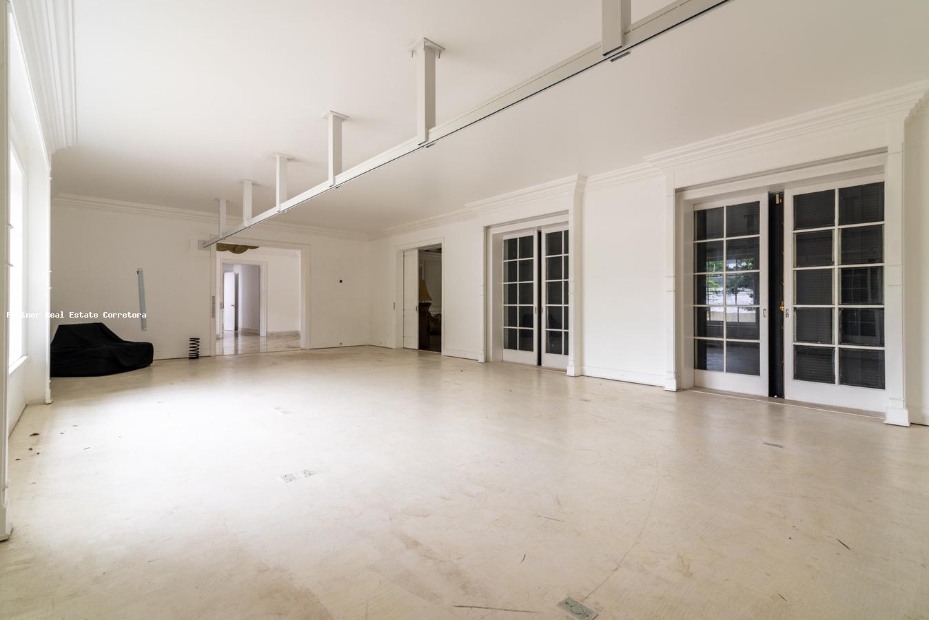 Casa à venda com 5 quartos, 1379m² - Foto 6