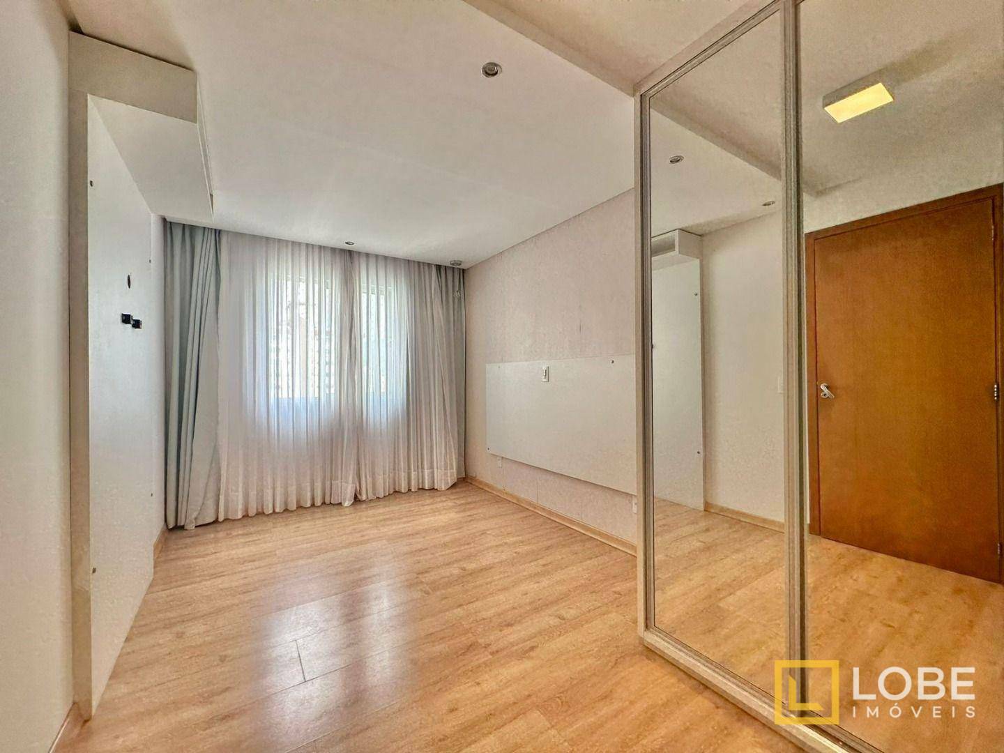 Apartamento à venda com 2 quartos, 70m² - Foto 8