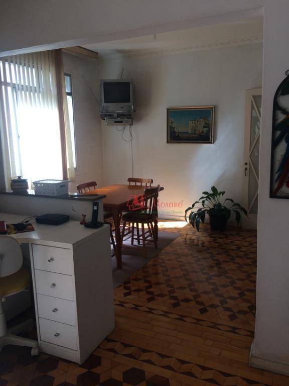 Apartamento à venda com 3 quartos, 142m² - Foto 7