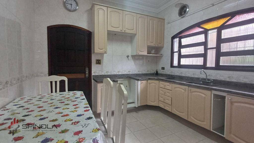 Casa à venda com 2 quartos, 200m² - Foto 16