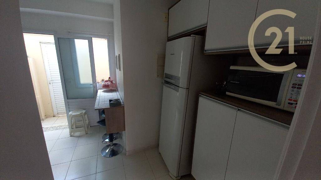 Casa de Condomínio para alugar com 3 quartos, 136m² - Foto 8