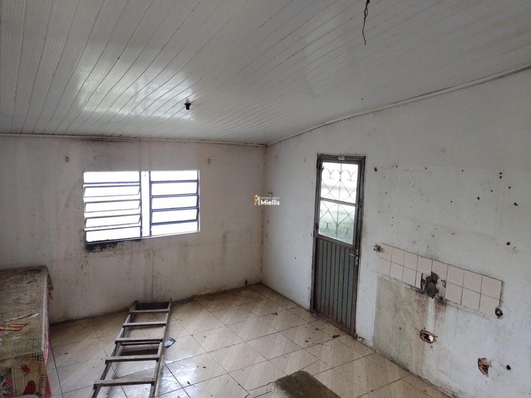 Casa à venda com 2 quartos, 20m² - Foto 2