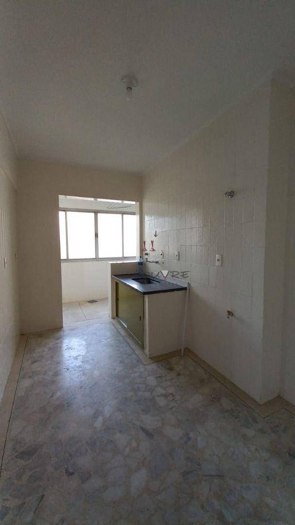 Apartamento à venda com 2 quartos, 80m² - Foto 13