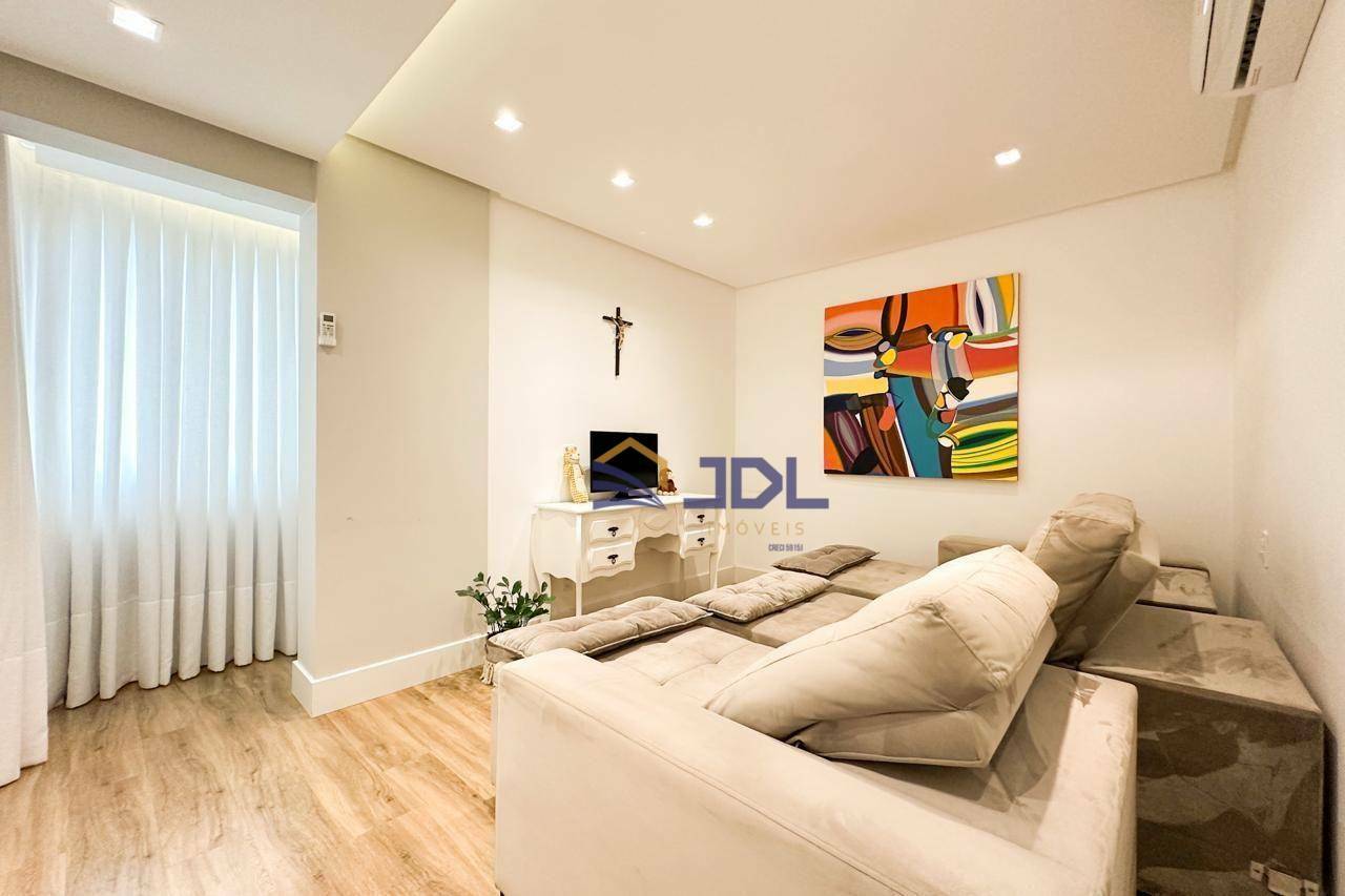 Apartamento à venda com 4 quartos, 222m² - Foto 15