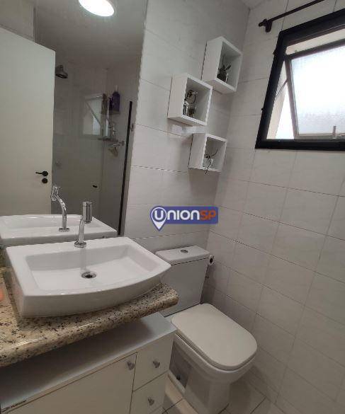 Apartamento à venda com 2 quartos, 68m² - Foto 9