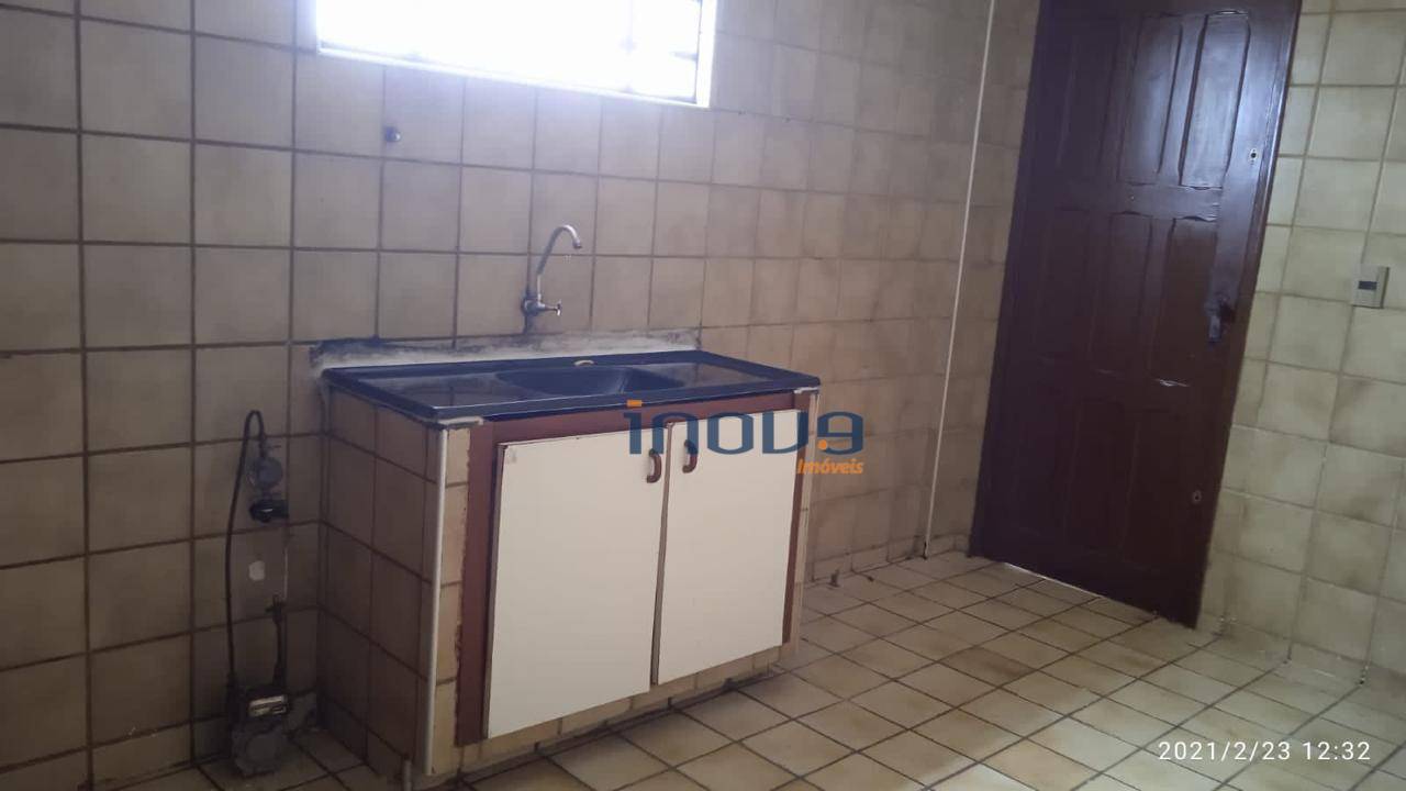 Apartamento à venda com 3 quartos, 76m² - Foto 5