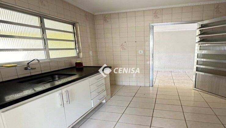 Casa à venda e aluguel com 3 quartos, 180m² - Foto 5