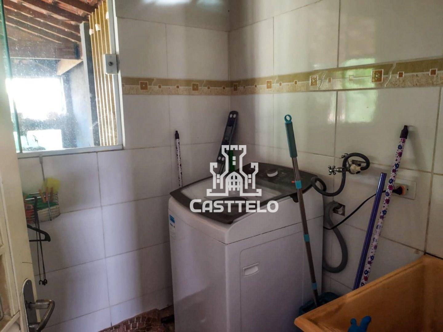 Casa à venda com 2 quartos, 150m² - Foto 26