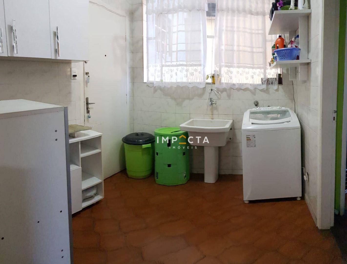 Apartamento à venda com 3 quartos, 143m² - Foto 9