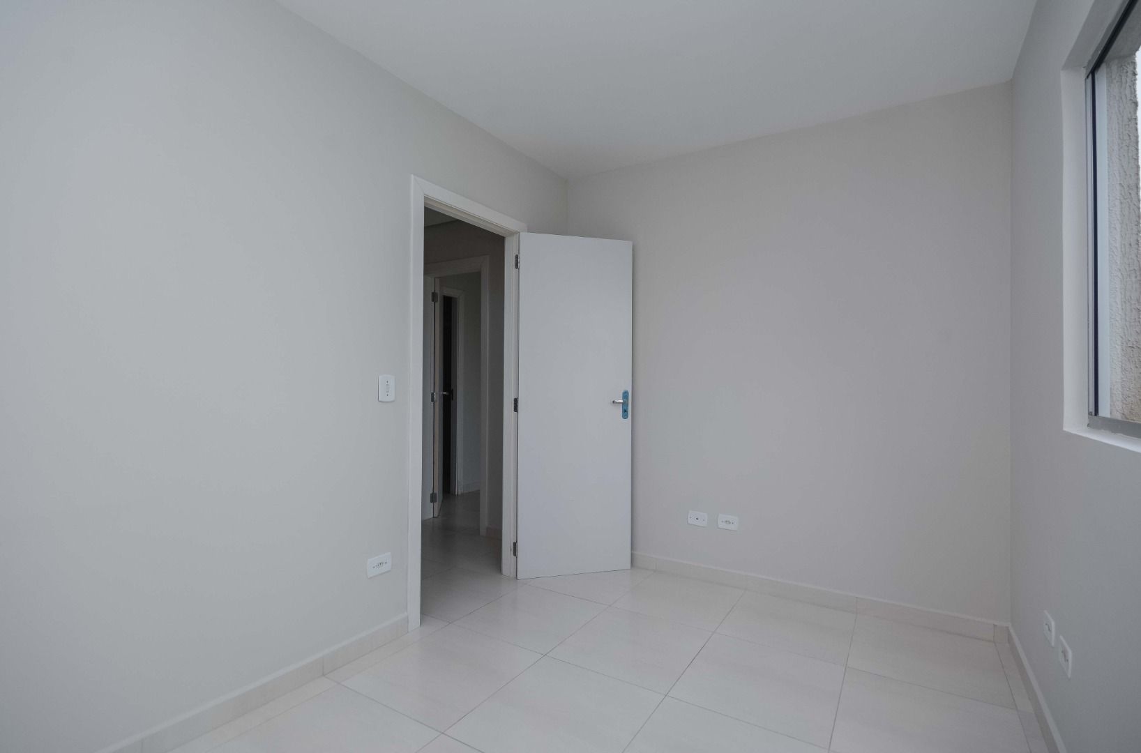 Apartamento para alugar com 2 quartos, 75m² - Foto 28