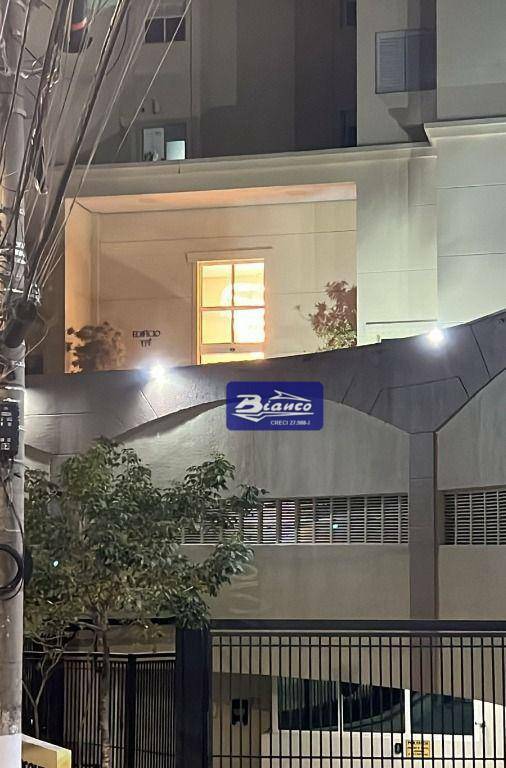 Apartamento à venda com 3 quartos, 94m² - Foto 7