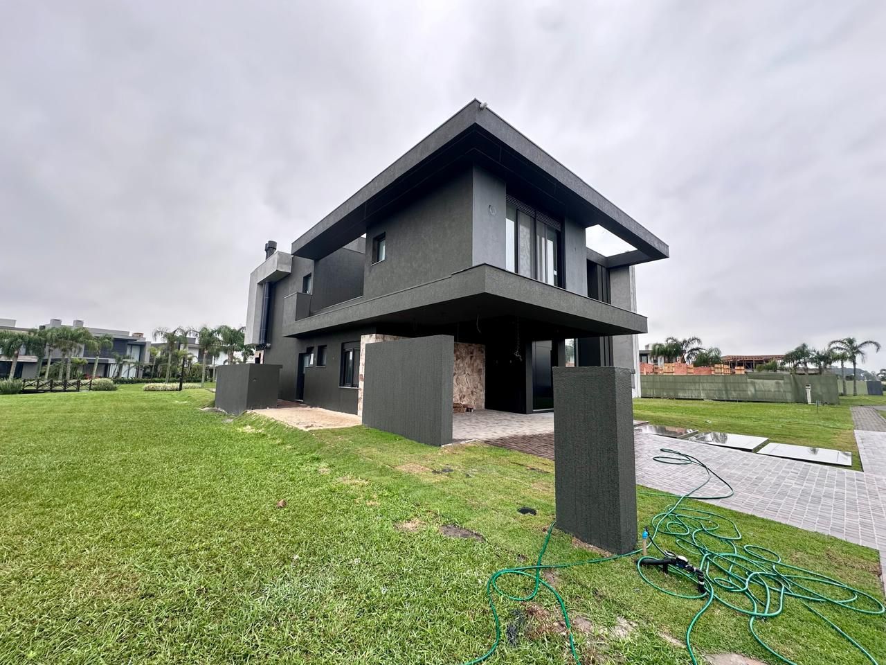 Casa de Condomínio à venda com 4 quartos, 400m² - Foto 10