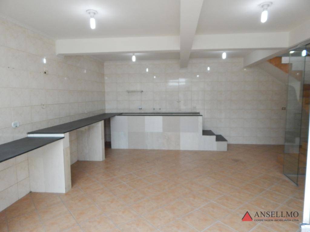 Casa para alugar com 4 quartos, 270m² - Foto 32