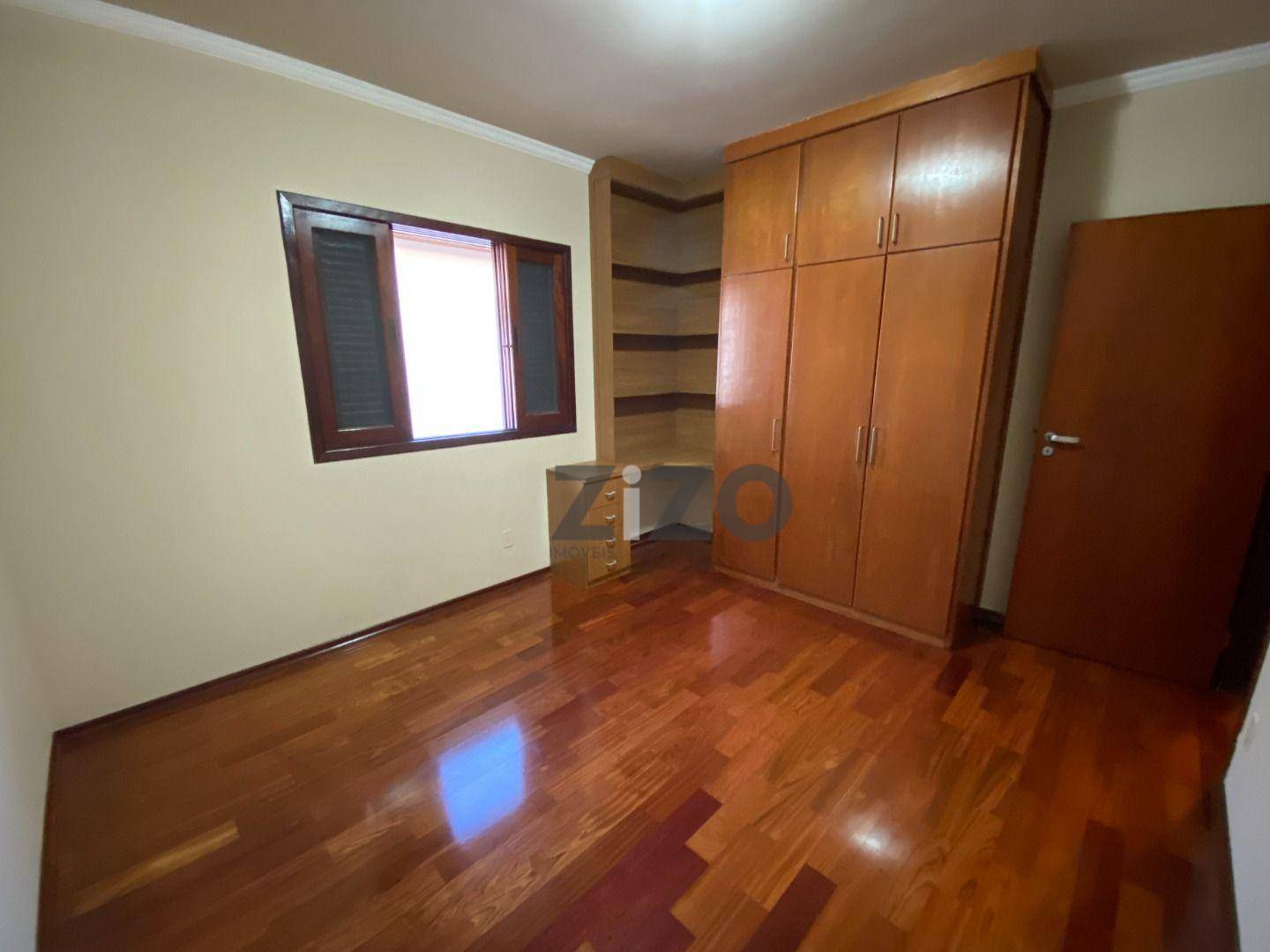 Casa de Condomínio para alugar com 5 quartos, 325m² - Foto 34