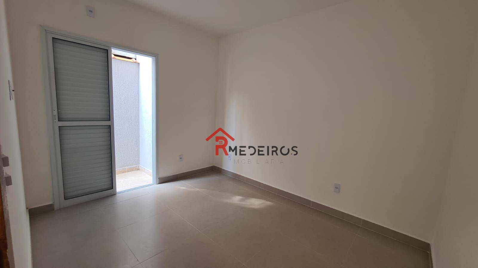 Casa à venda com 2 quartos, 45m² - Foto 14