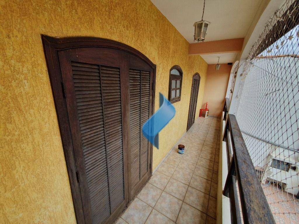 Casa à venda com 4 quartos, 264m² - Foto 16