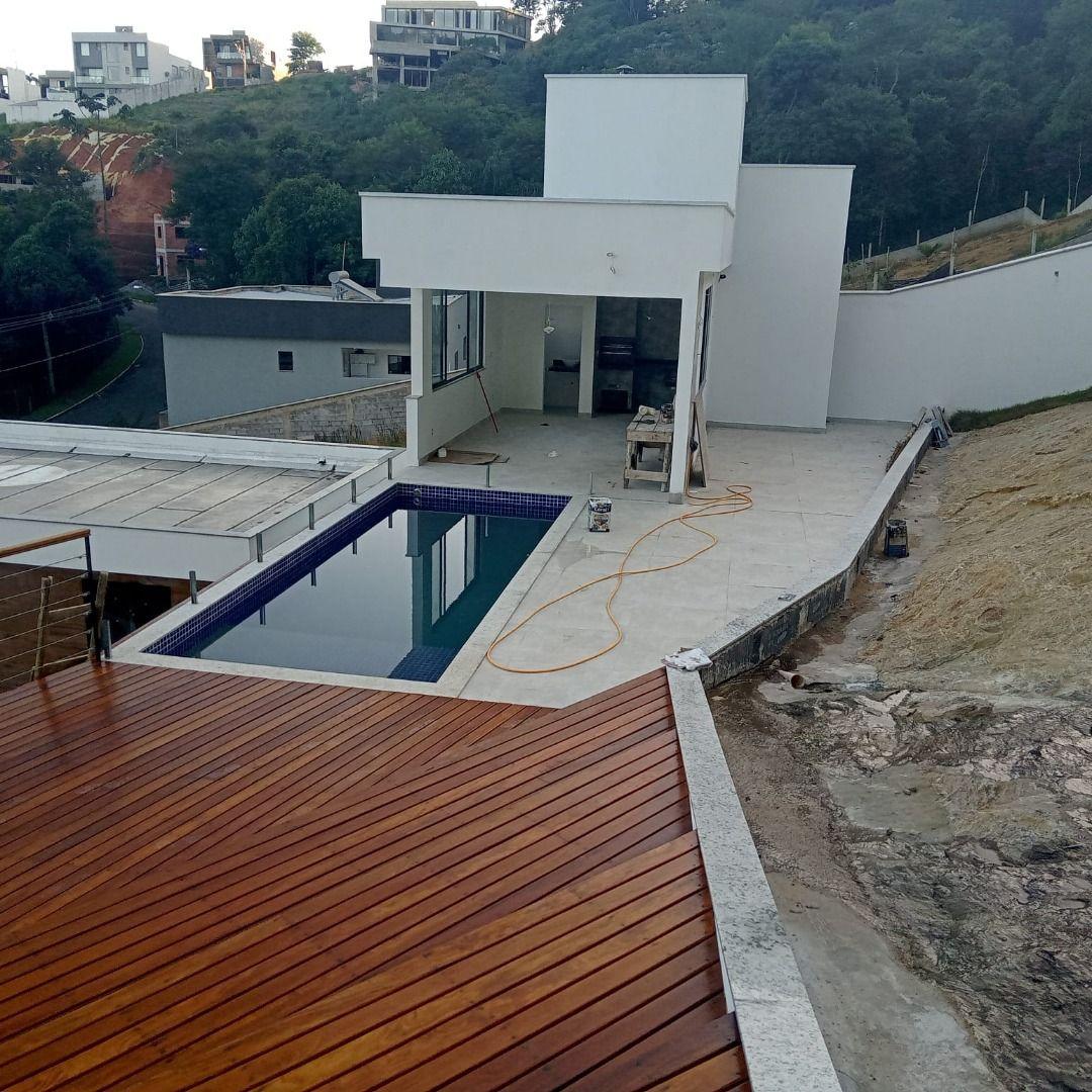 Casa de Condomínio à venda com 4 quartos, 400m² - Foto 25