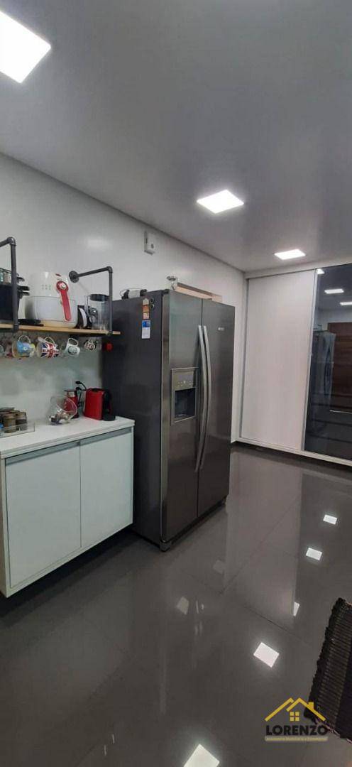 Sobrado à venda com 3 quartos, 262m² - Foto 5