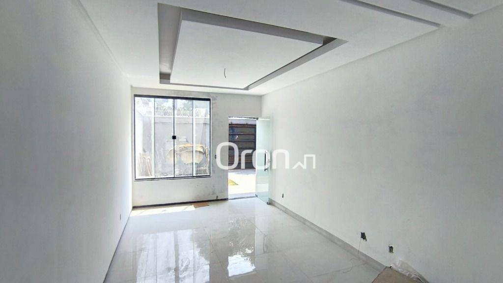 Sobrado à venda com 3 quartos, 150m² - Foto 1