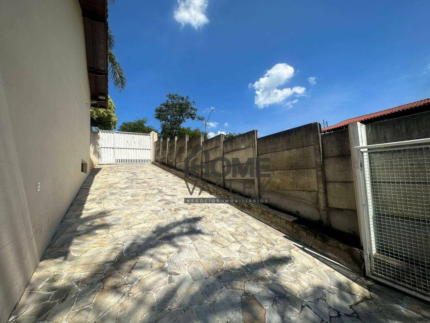 Casa de Condomínio à venda com 3 quartos, 350m² - Foto 23