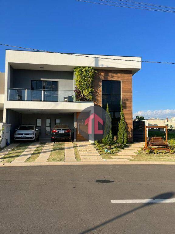 Sobrado à venda com 3 quartos, 240m² - Foto 1