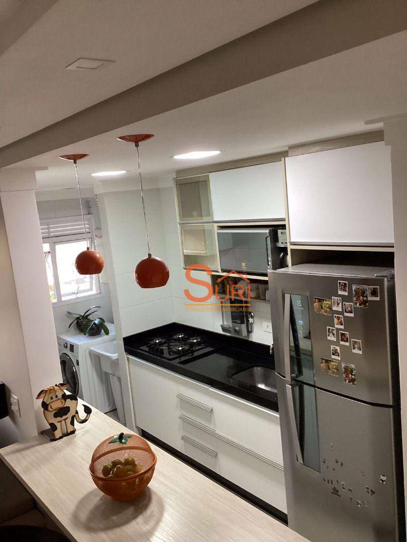 Apartamento à venda com 2 quartos, 70m² - Foto 3