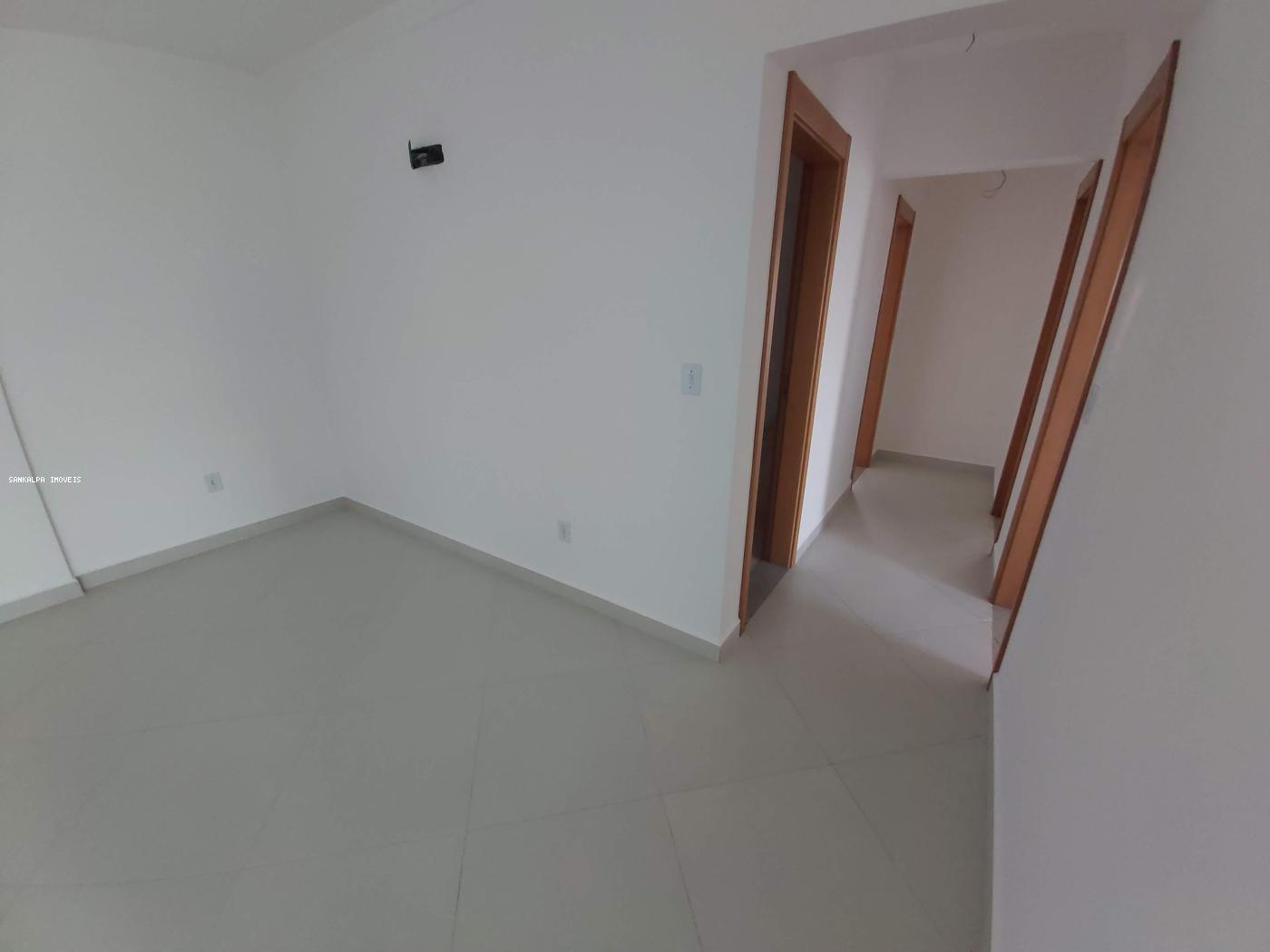 Apartamento à venda com 3 quartos, 121m² - Foto 2