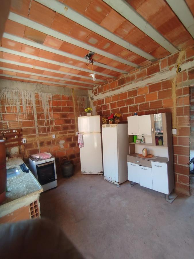 Casa à venda com 2 quartos, 360m² - Foto 3